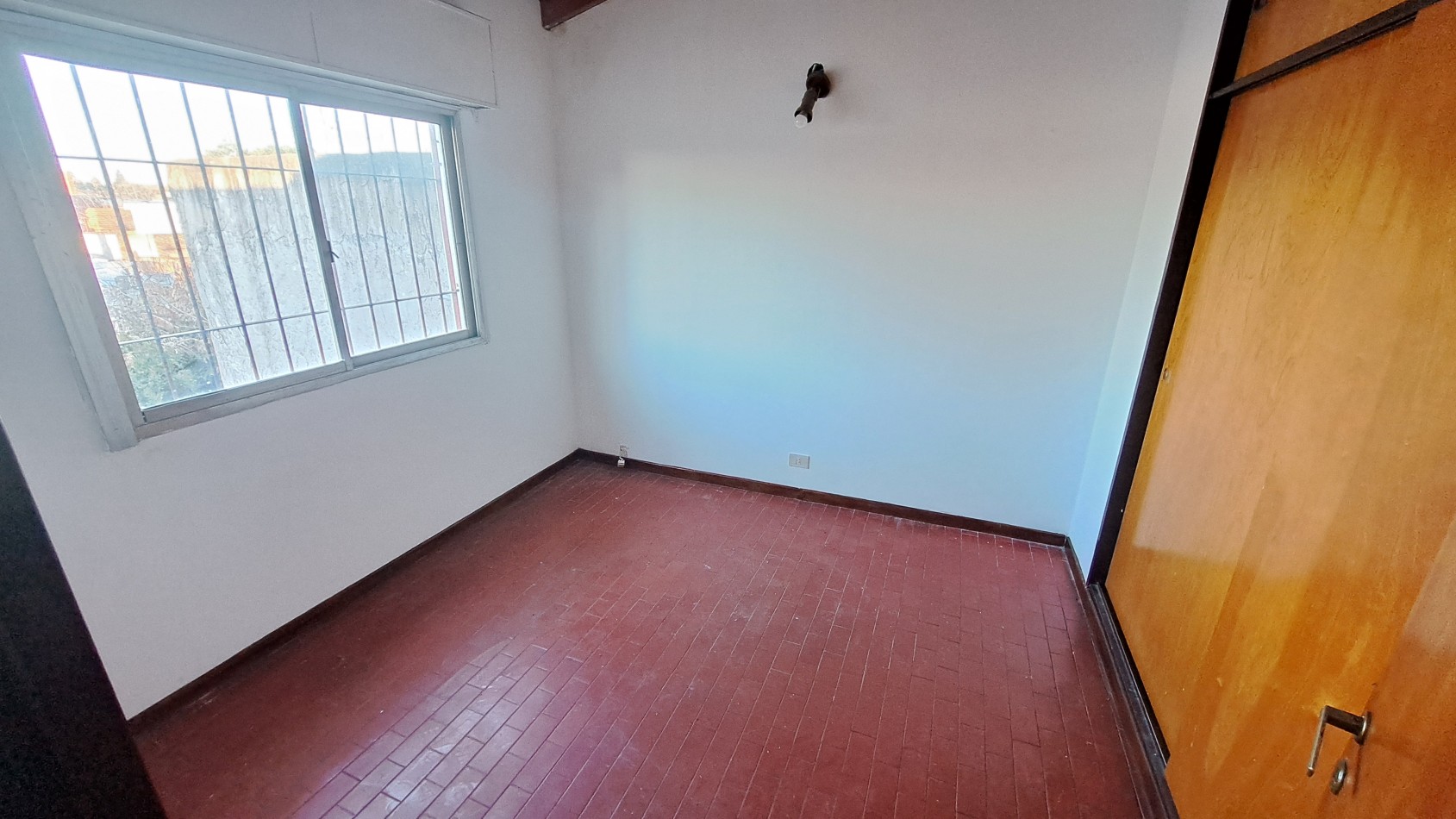 Alquiler Departamento 2 AMBIENTES con patio, Billinghurst, General San Martin