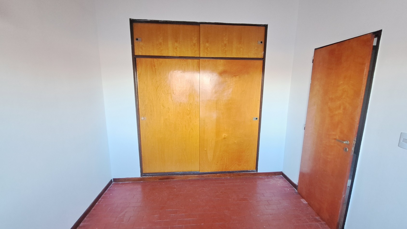 Alquiler Departamento 2 AMBIENTES con patio, Billinghurst, General San Martin