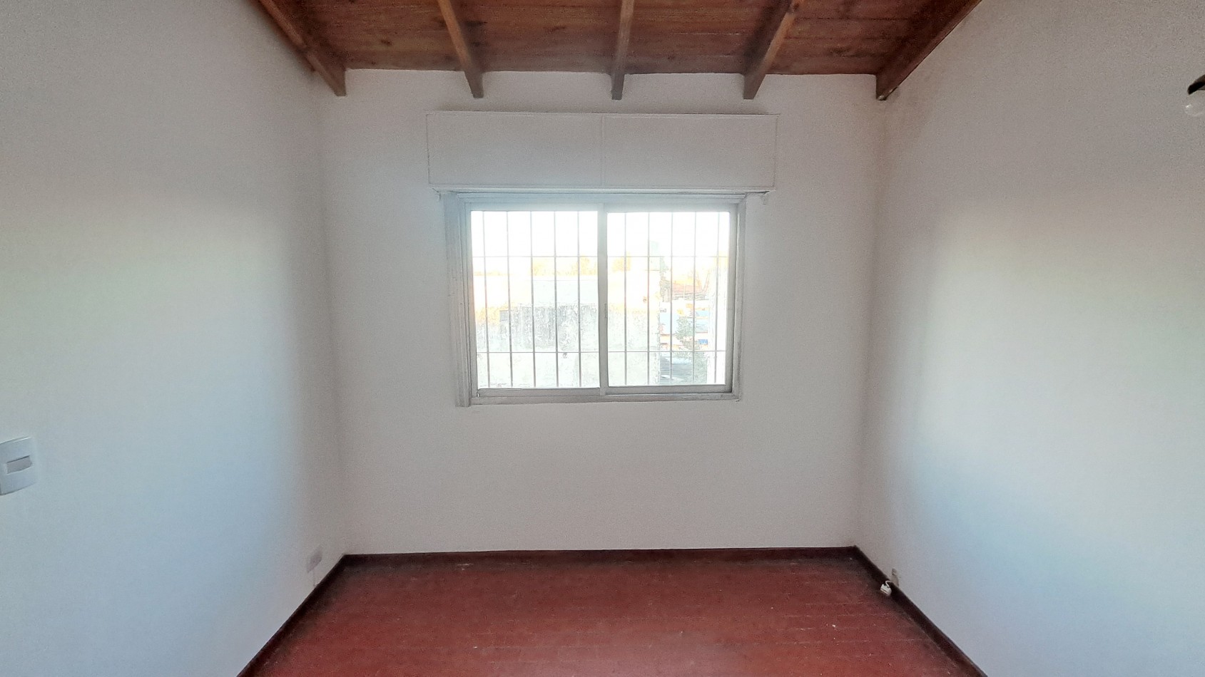 Alquiler Departamento 2 AMBIENTES con patio, Billinghurst, General San Martin
